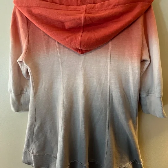 XCVI Women' s 3/4 Sleeve Hooded Zip Jacket Lightweight Gray/Orange Ombre--SZ Med - Picture 5 of 10